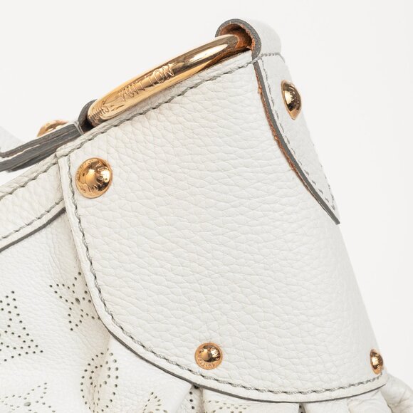 Louis Vuitton Solar GM White Mahina Perforated Leather Hobo - Picture 10 of 15